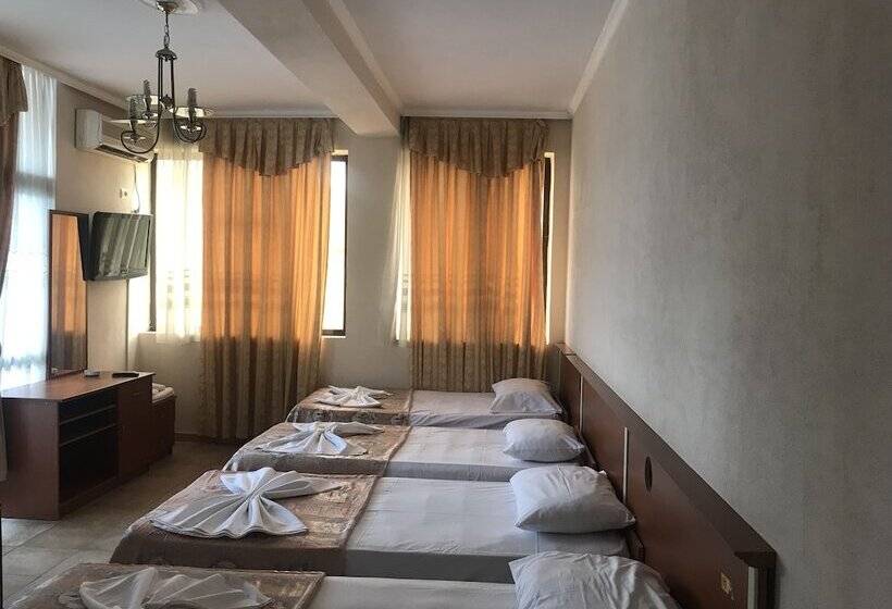 Fotos del hotel Skampa:  7