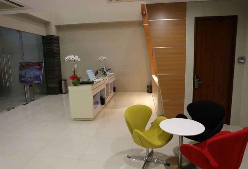 Fotos del hotel Citihub Majesty @ Kuta:  4