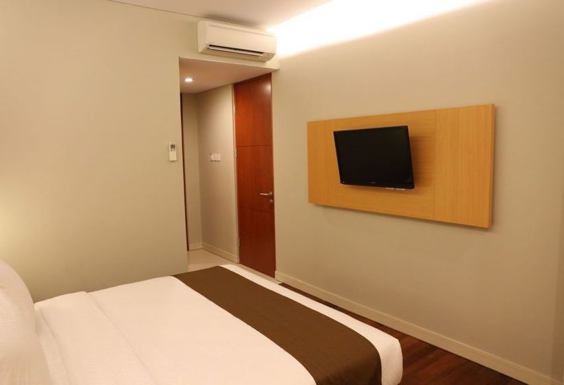 Fotos del hotel Citihub Majesty @ Kuta:  12