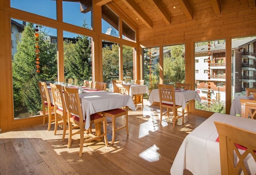 Fotos del hotel Dufour Chalet:  3