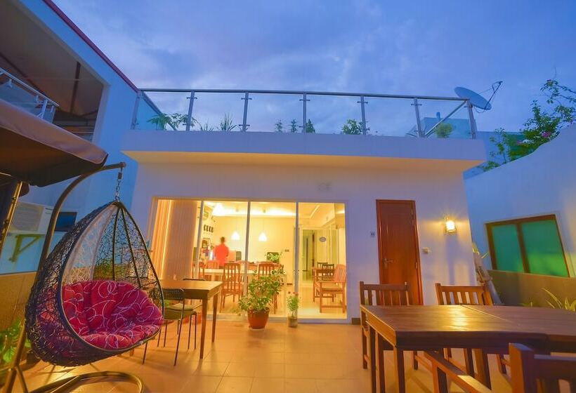 Fotos del hotel Hathaa Beach Maldives:  11