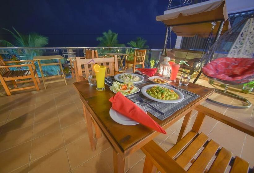 Fotos del hotel Hathaa Beach Maldives:  6