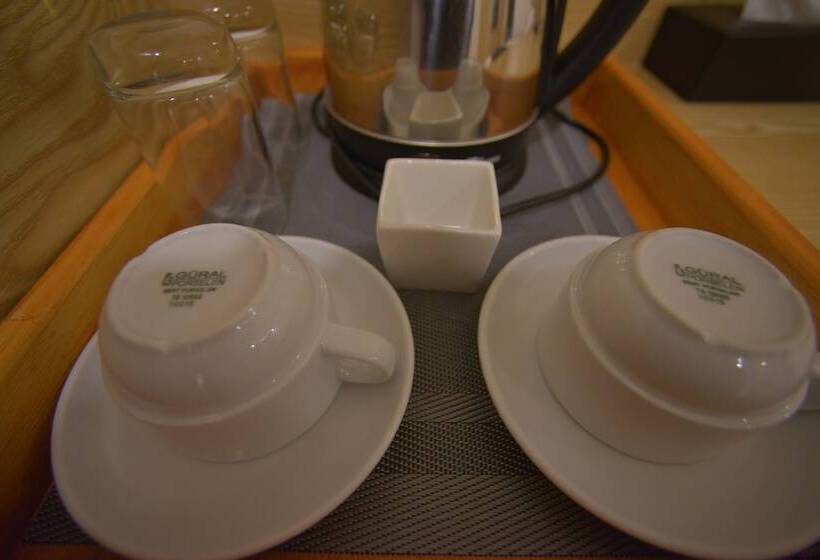 Fotos del hotel Hathaa Beach Maldives:  8