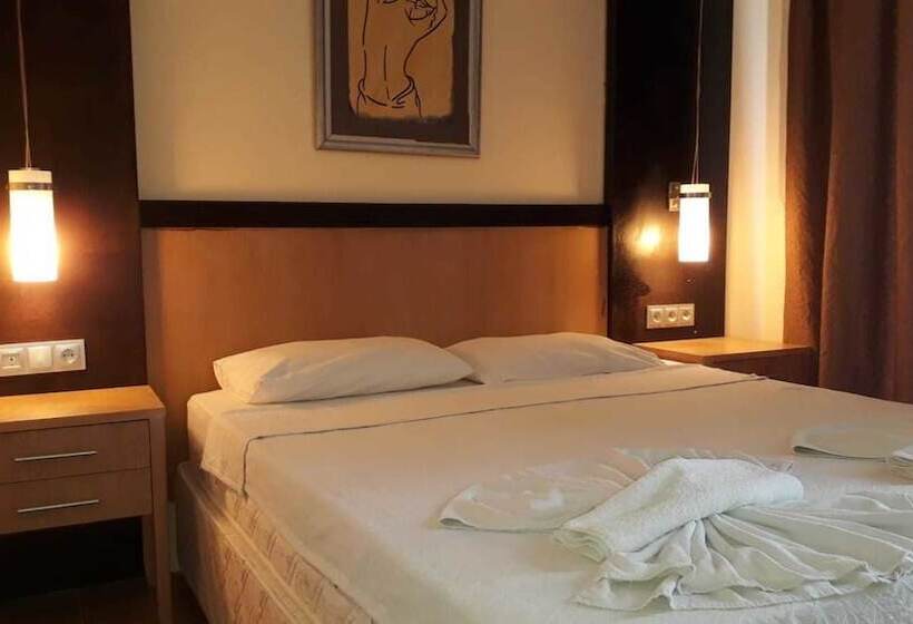 Fotos del hotel Santur:  16