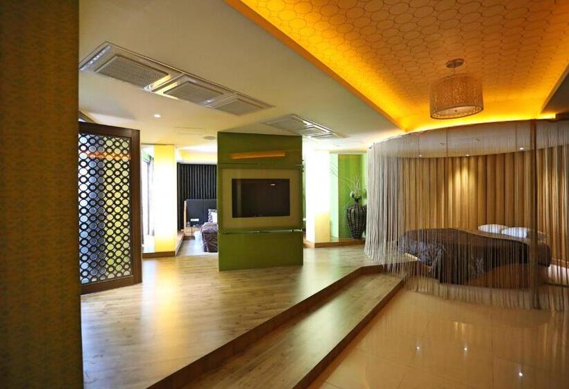 Fotos del hotel Zhen13 Villa Motel:  3