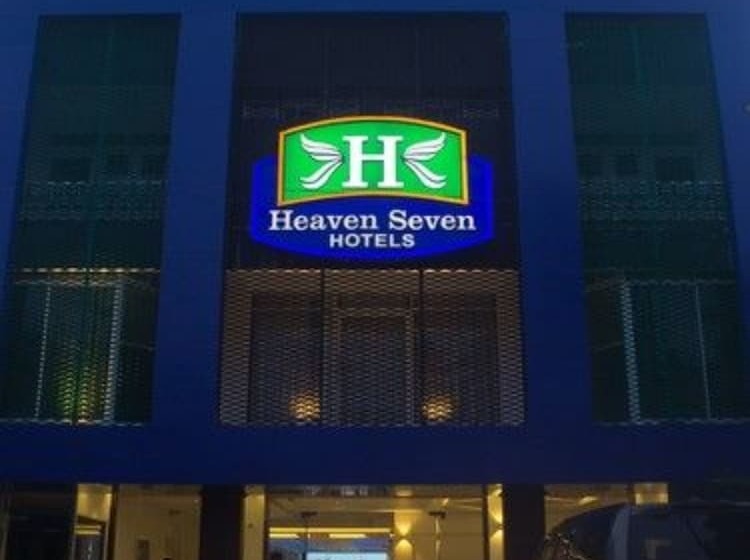 Heaven Seven Hikkaduwa