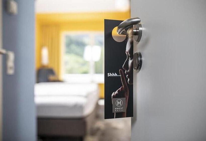 Fotos del hotel Hwest:  15