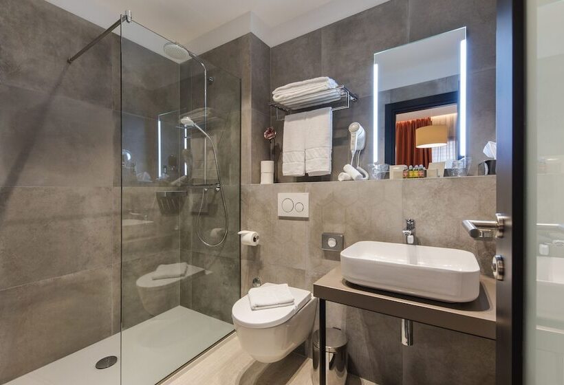 Fotos del hotel Livris:  6