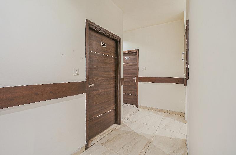 Fotos del hotel OYO 8673 Hotel Hollywood Heights:  17