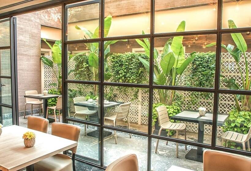 Fotos del hotel Arya Stadium:  16