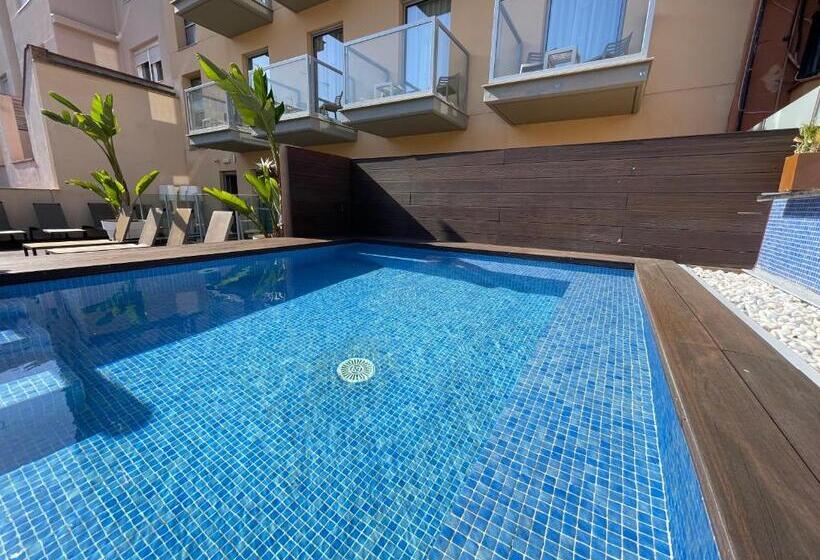 Fotos del hotel Arya Stadium:  3