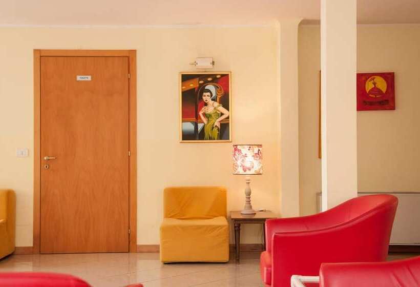 Fotos del hotel Rugantino:  3