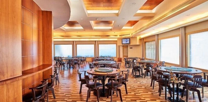 Fotos del hotel Eskay Resorts:  18