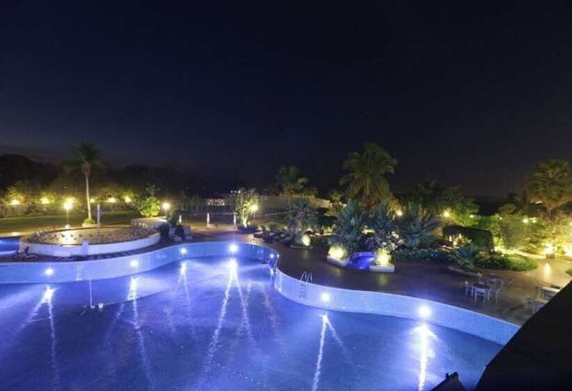 Fotos del hotel Eskay Resorts:  10