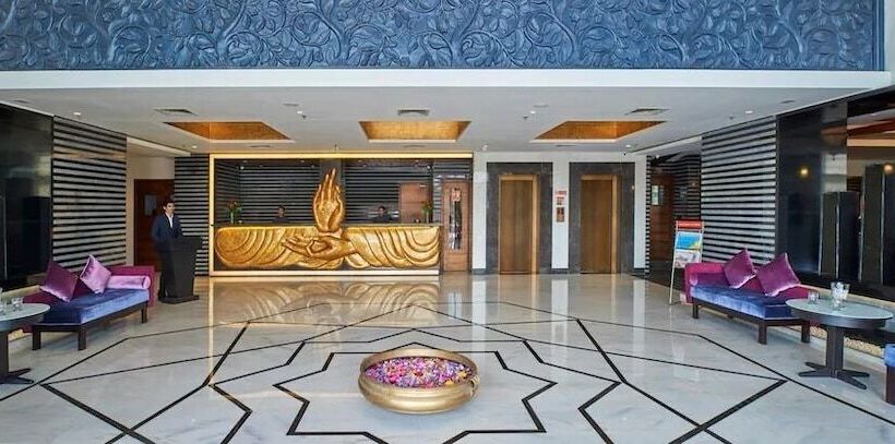 Fotos del hotel Eskay Resorts:  3