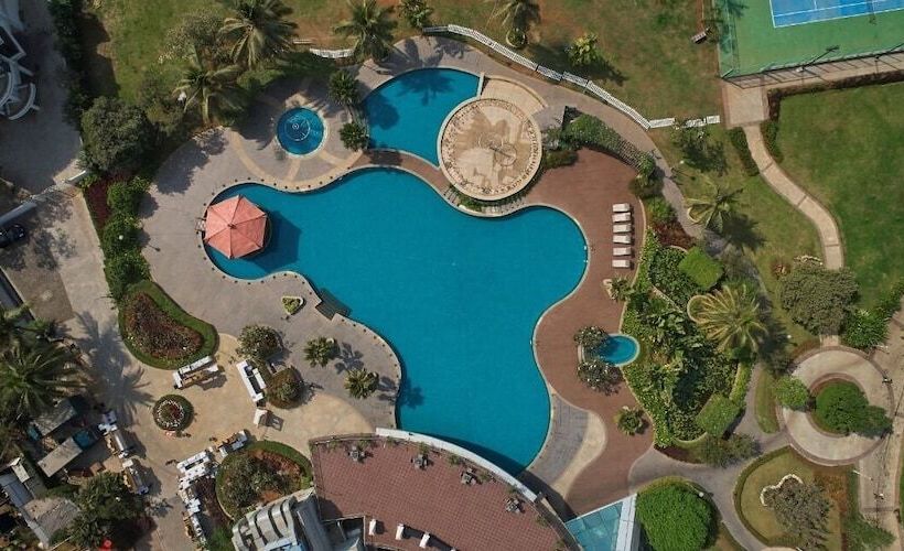 Fotos del hotel Eskay Resorts:  2