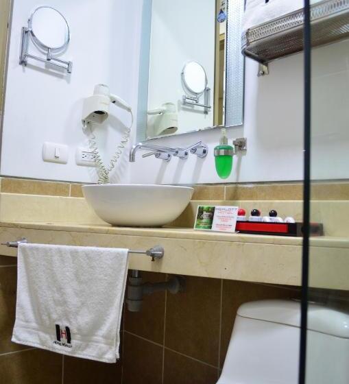 Fotos del hotel Merlott 70:  3