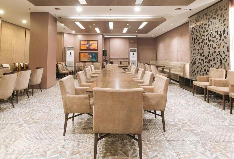 Fotos del hotel West Avenue Suites:  4