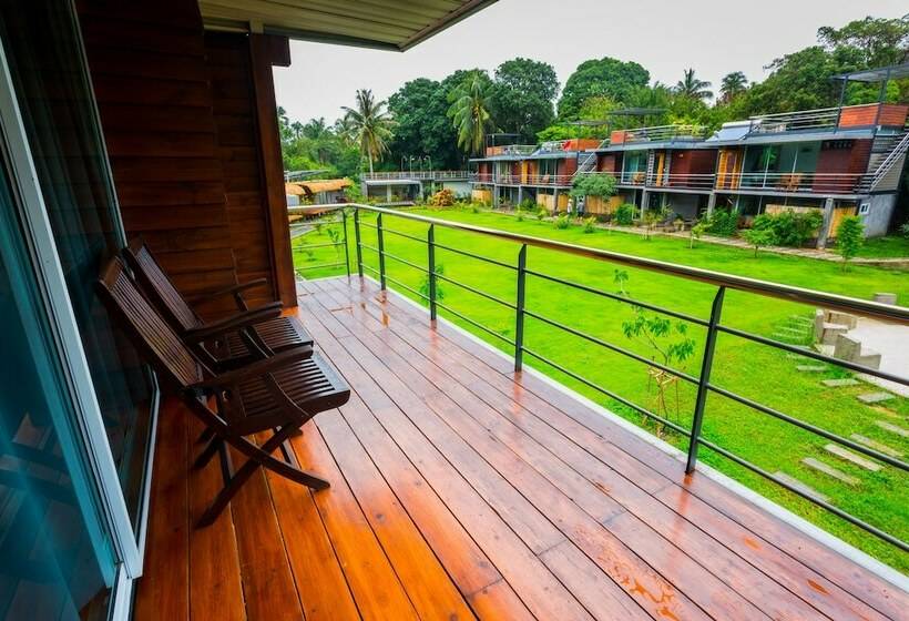 Fotos del hotel Baan Boom Boxes:  2