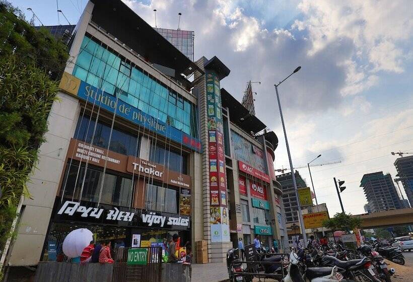 Oyo 9591 Hotel Neel Kamal