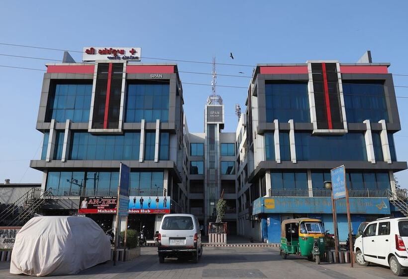 Fotos del hotel Oyo 9238 Hotel Meet Palace:  7