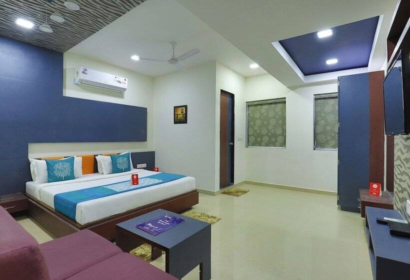 Fotos del hotel Oyo 9238 Hotel Meet Palace:  2