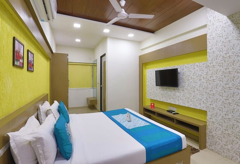 Fotos del hotel Oyo 9238 Hotel Meet Palace:  11