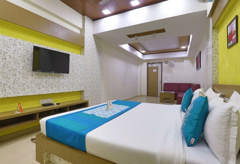 Fotos del hotel Oyo 9238 Hotel Meet Palace:  12