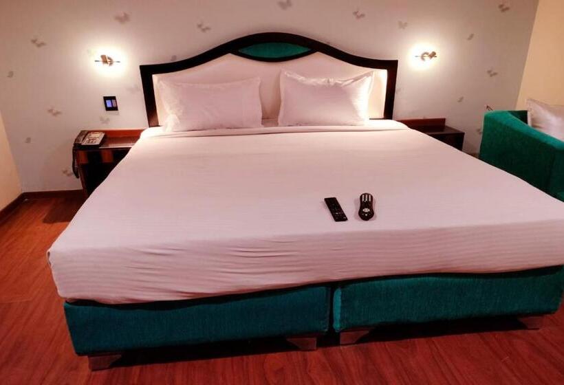 Fotos del hotel Oyo 9210 Hotel Blak & Wite:  5