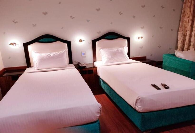 Fotos del hotel Oyo 9210 Hotel Blak & Wite:  10