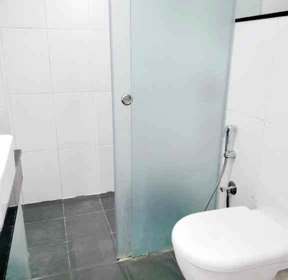 Fotos del hotel Oyo 9210 Hotel Blak & Wite:  3