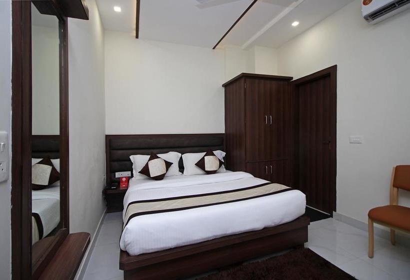 Fotos del hotel Royal By Ks:  16