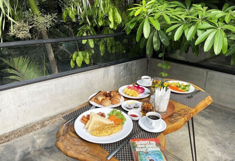 Fotos del hotel Sarina Boutique:  6