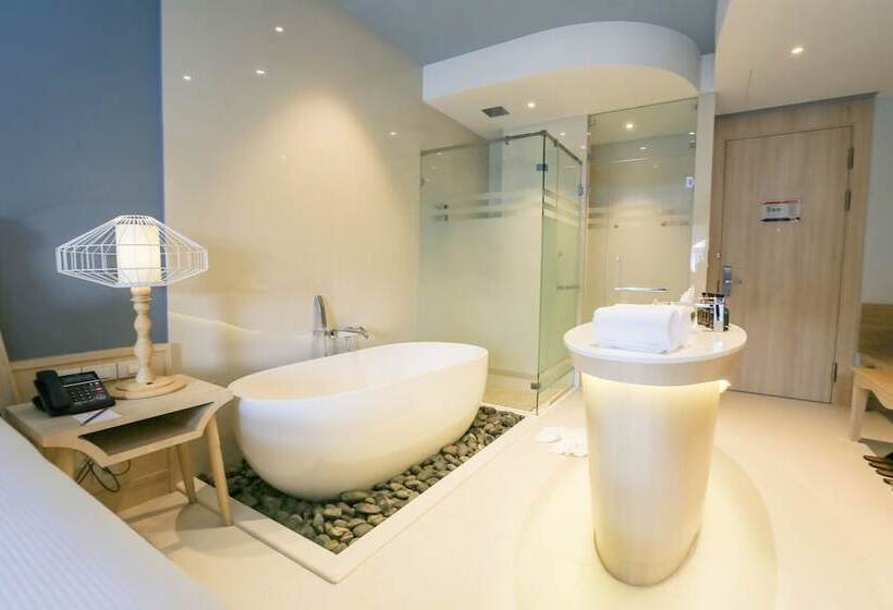 Fotos del hotel Beyond Patong  Sha Extra Plus:  20