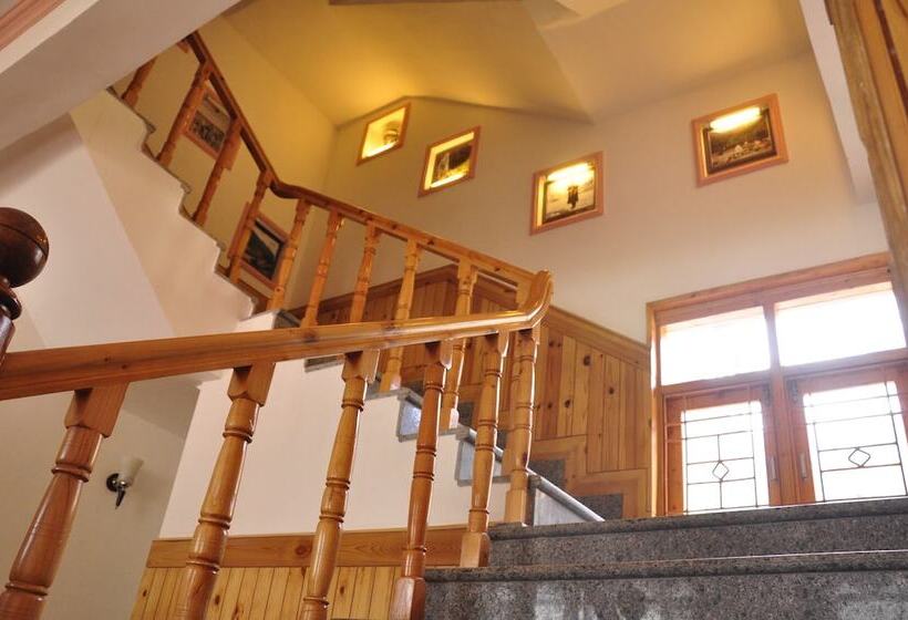 Fotos del hotel Kings Land:  4