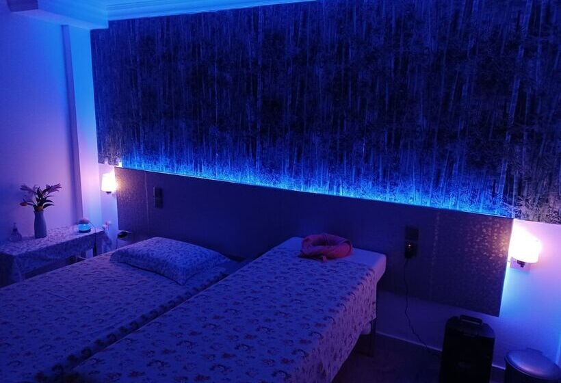 Beach Grand & Spa Premium