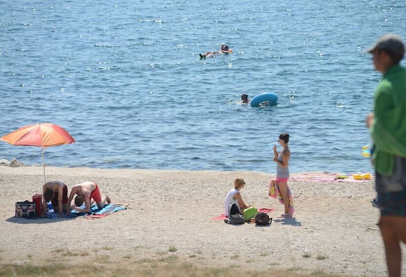 Fotos del hotel Mediteran Kamp Mobile Homes In Camping Porton Biondi:  13