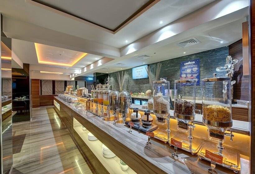 Fotos del hotel Omega Hotel Dubai:  8