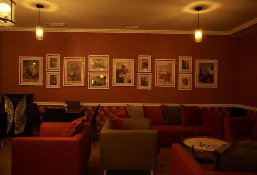 Fotos del hotel Redline:  5