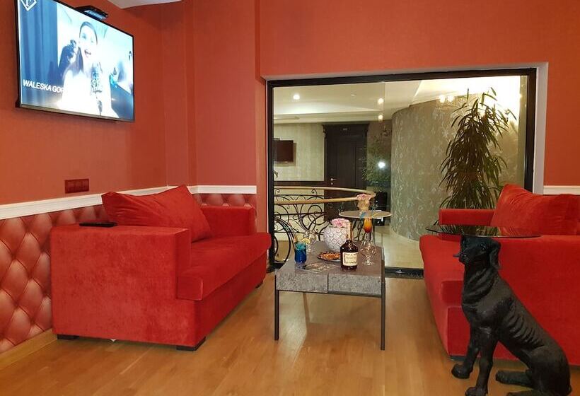 Fotos del hotel Redline:  9