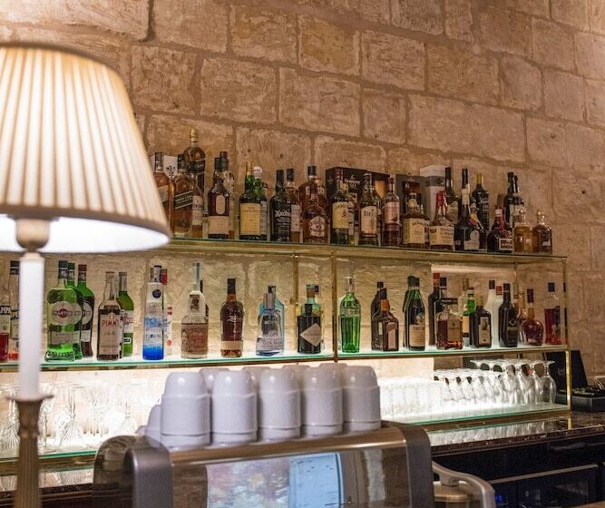 Fotos del hotel Palais Le Brun:  20