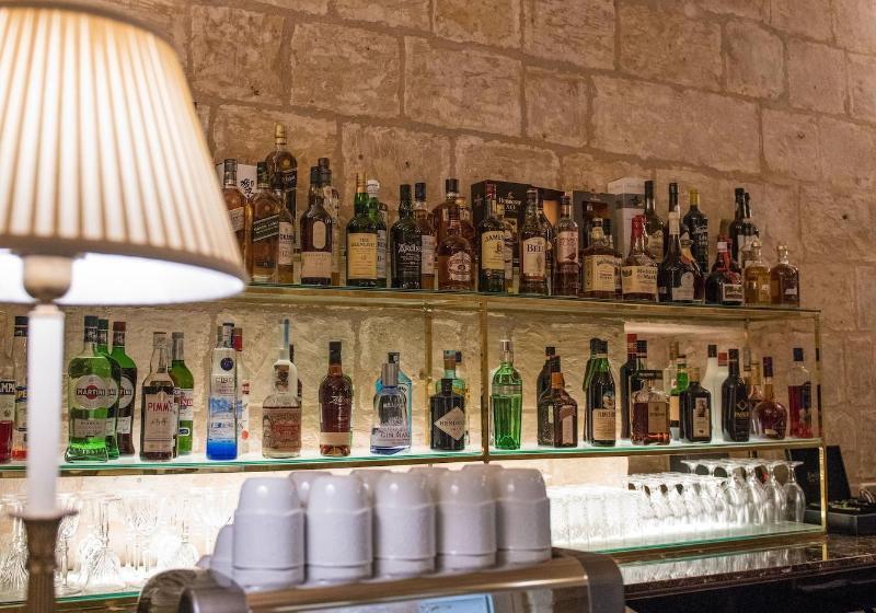 Fotos del hotel Palais Le Brun:  6