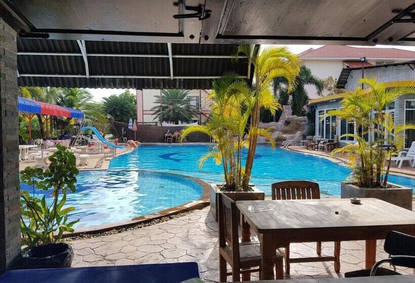 Fotos del hotel Ruysuk Hotel & Swimming Pool:  8