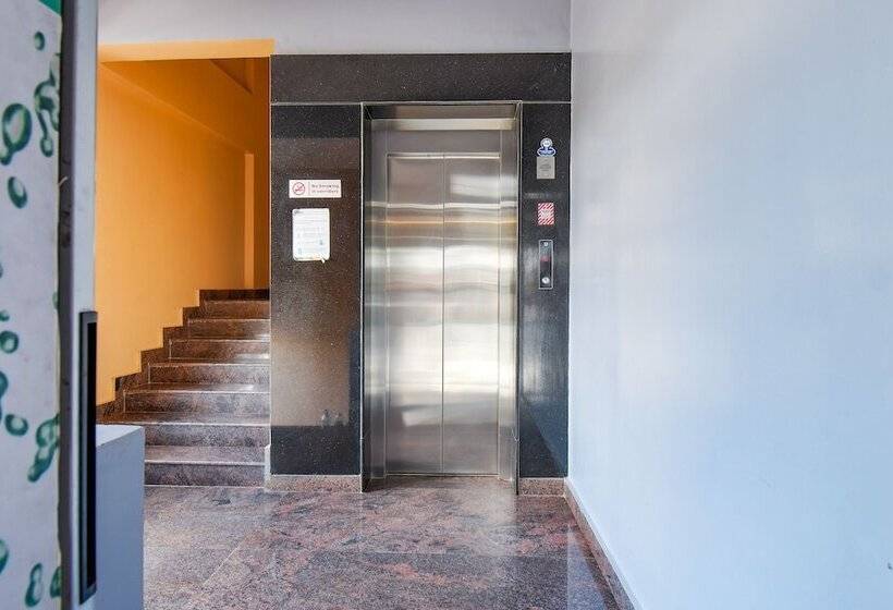 Fotos del hotel Fab Rotano Suites Yelahanka:  12