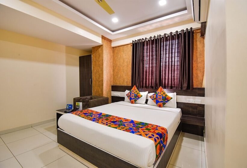 Fotos del hotel Fab Rotano Suites Yelahanka:  20