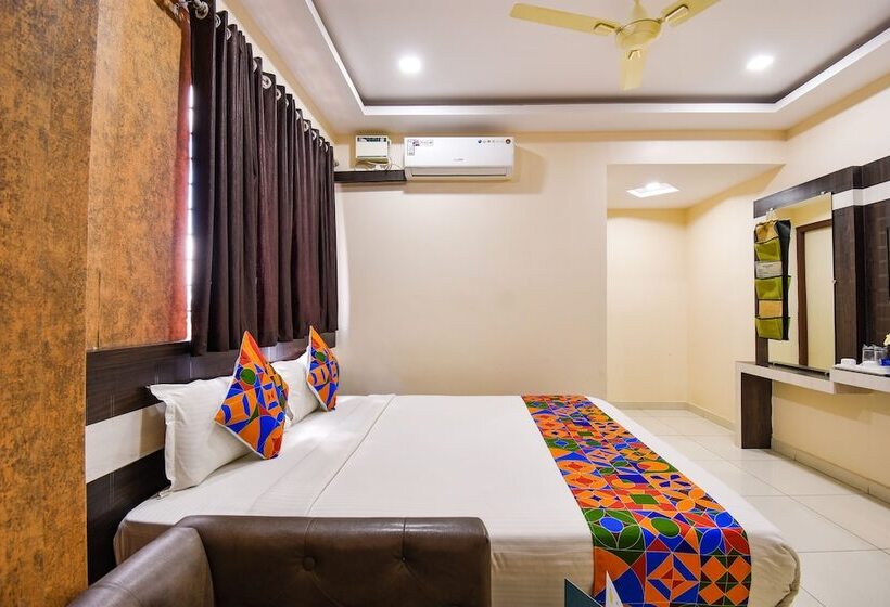 Fotos del hotel Fab Rotano Suites Yelahanka:  18