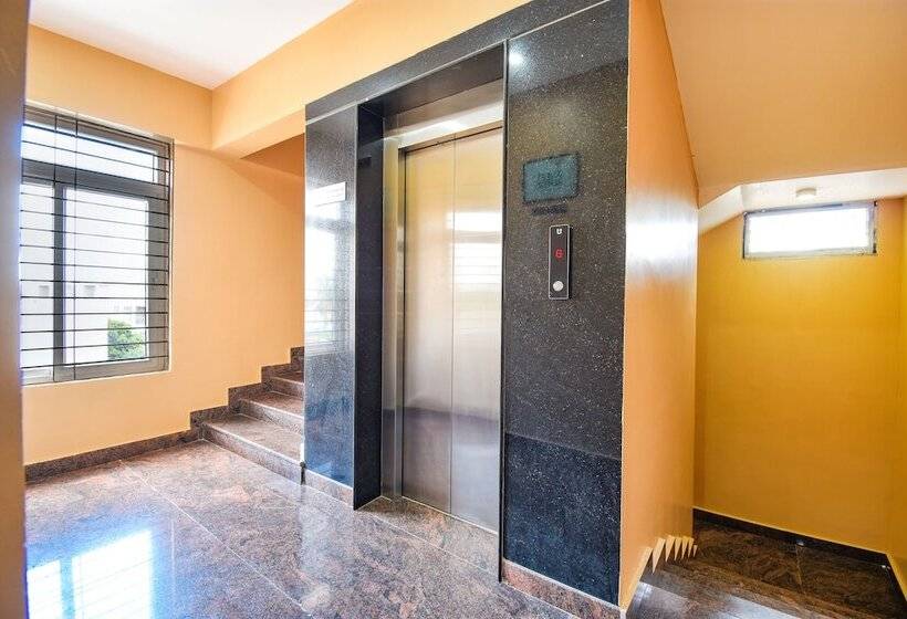 Fotos del hotel Fab Rotano Suites Yelahanka:  9