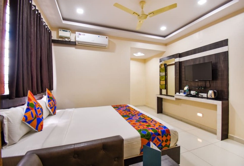 Fotos del hotel Fab Rotano Suites Yelahanka:  21