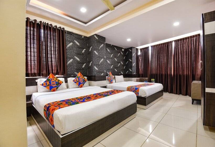 Fotos del hotel Fab Rotano Suites Yelahanka:  8