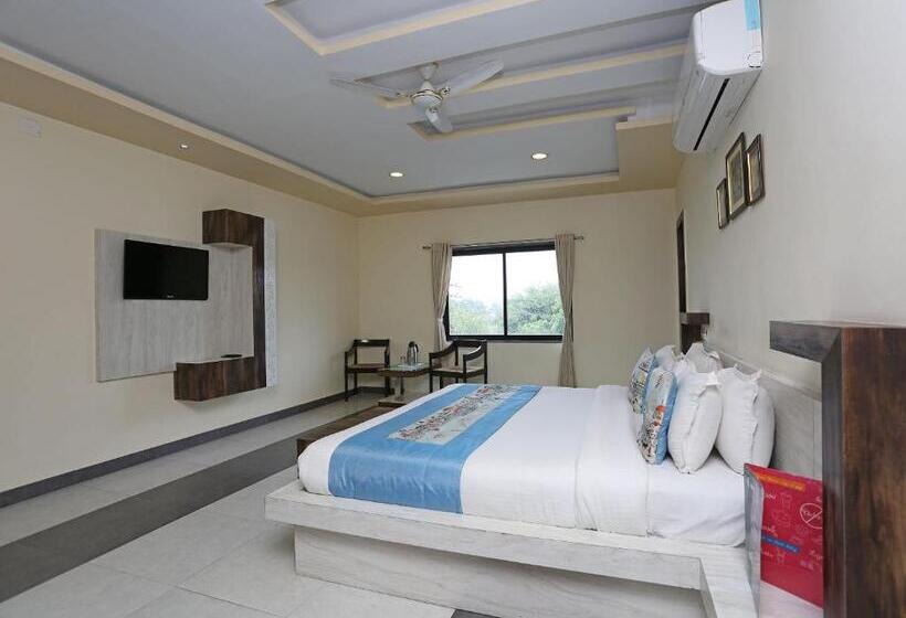 Fotos del hotel Collection O 9204  Anant Palace:  12